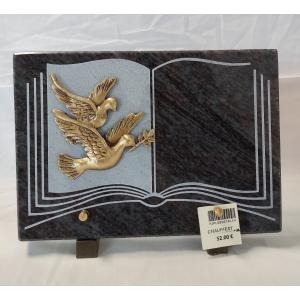 Plaque en granit avec bronze colombes
